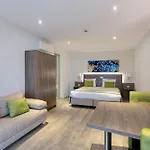 Leeuwen Hotel 3*