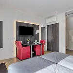 Hotel Leeuwen