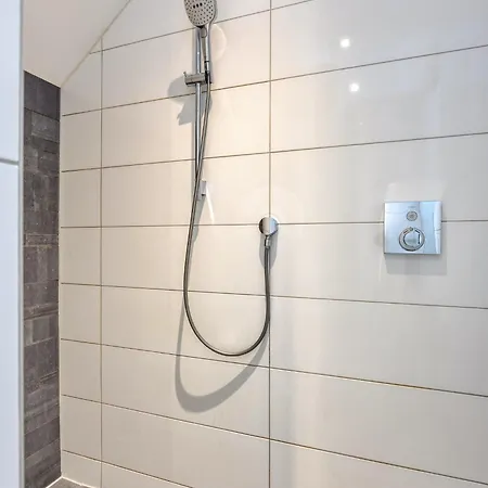 Leeuwen Beneden-Leeuwen