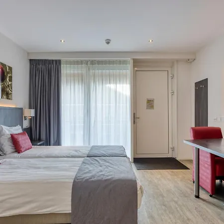 Hotel Leeuwen 3*