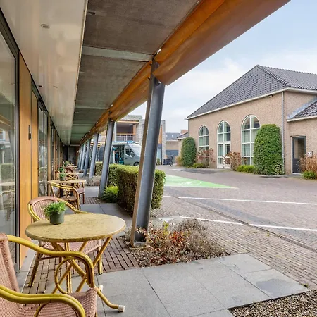 Hotel Leeuwen Beneden-Leeuwen