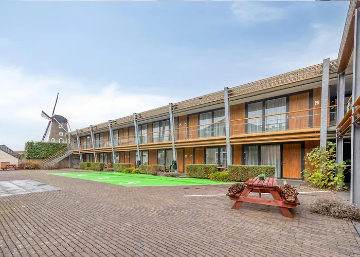 Leeuwen 3* Beneden-Leeuwen