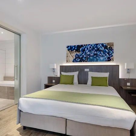 Leeuwen Hotel